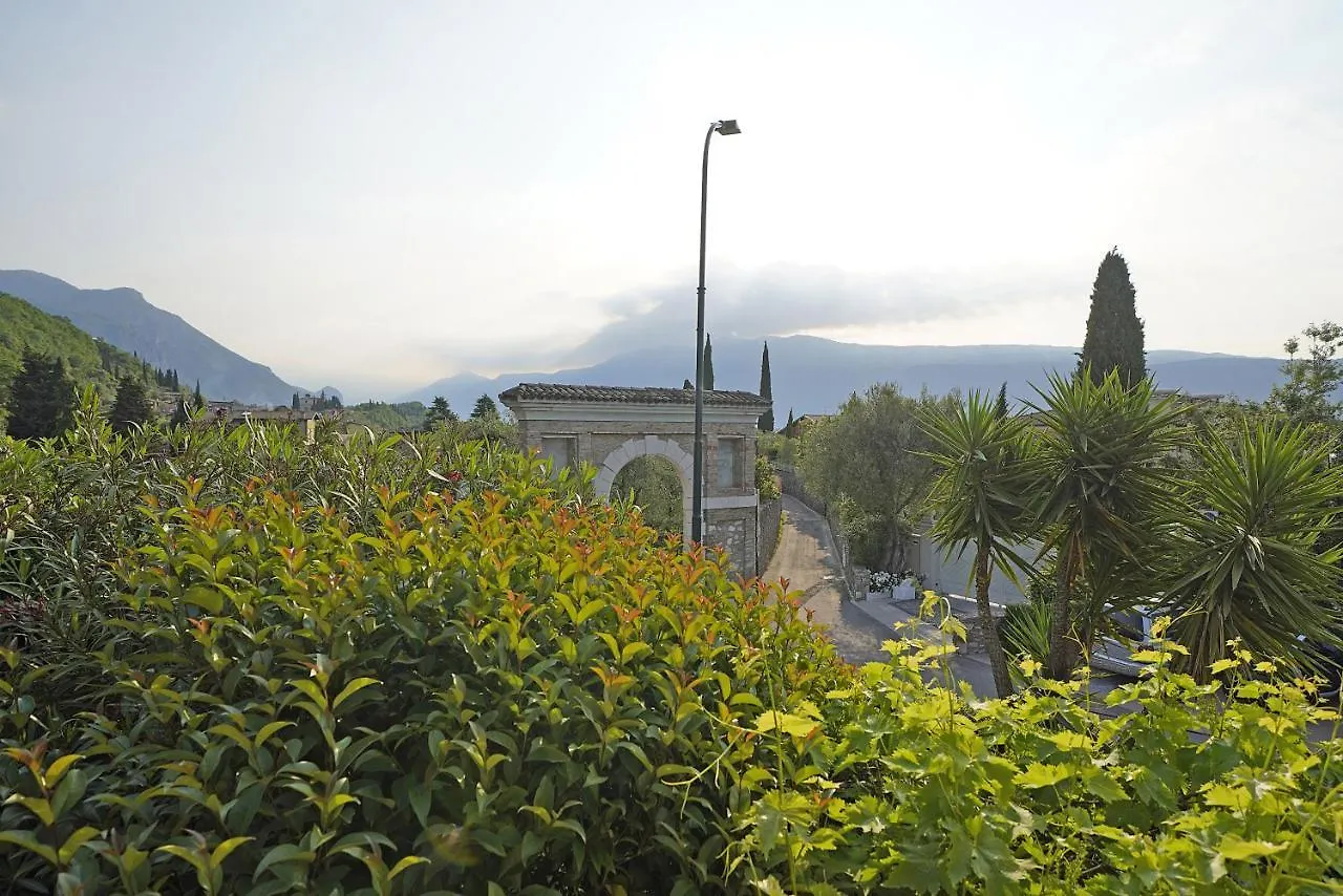 Villa Bouganville Toscolano-Maderno