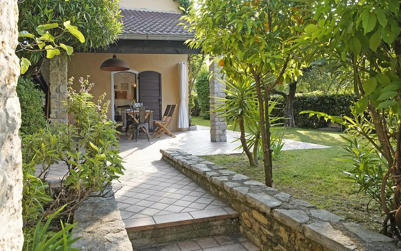 Villa Bouganville Toscolano Maderno 0*,  Itálie